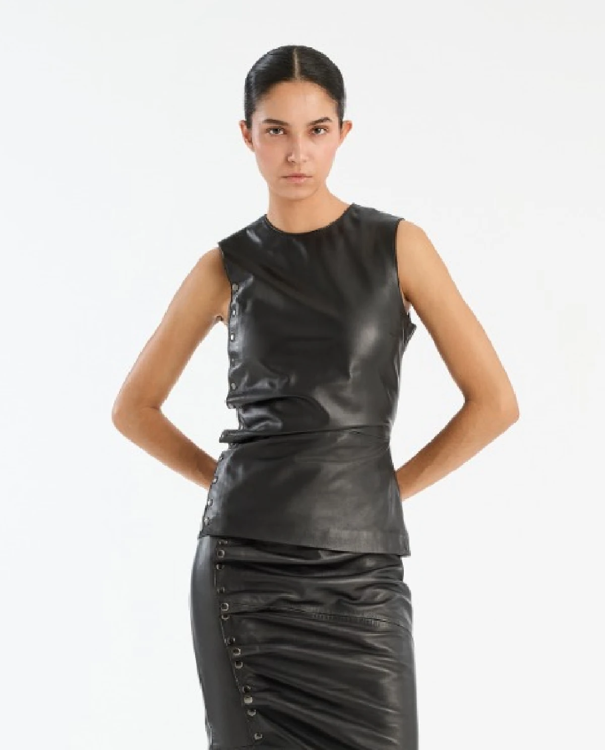 Czarny skórzany top - Image #0