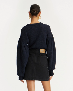 Granatowy dzianinowy sweter z logo - Image #4