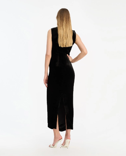 Czarna aksamitna sukienka midi - Image #3