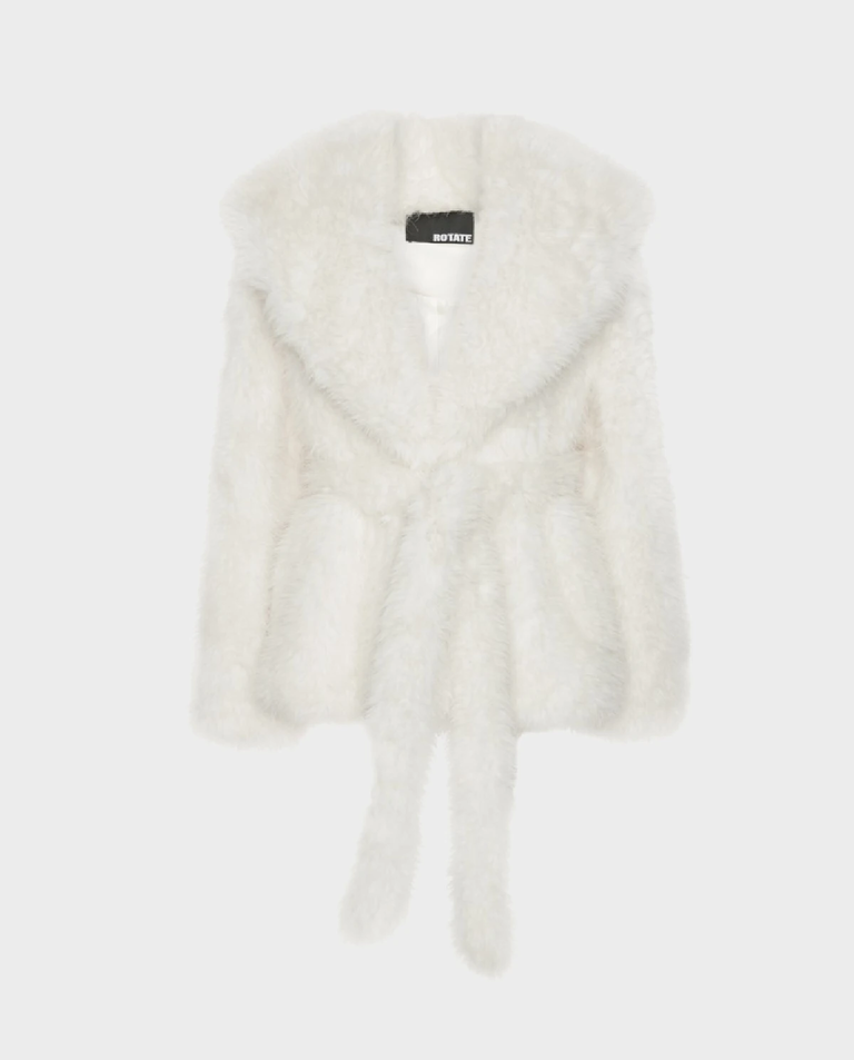 Biała futrzana kurtka z paskiem