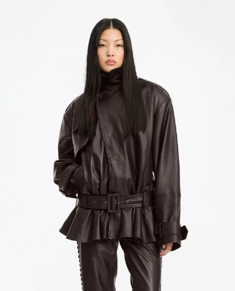 Ciemnobrązowa skórzana kurtka