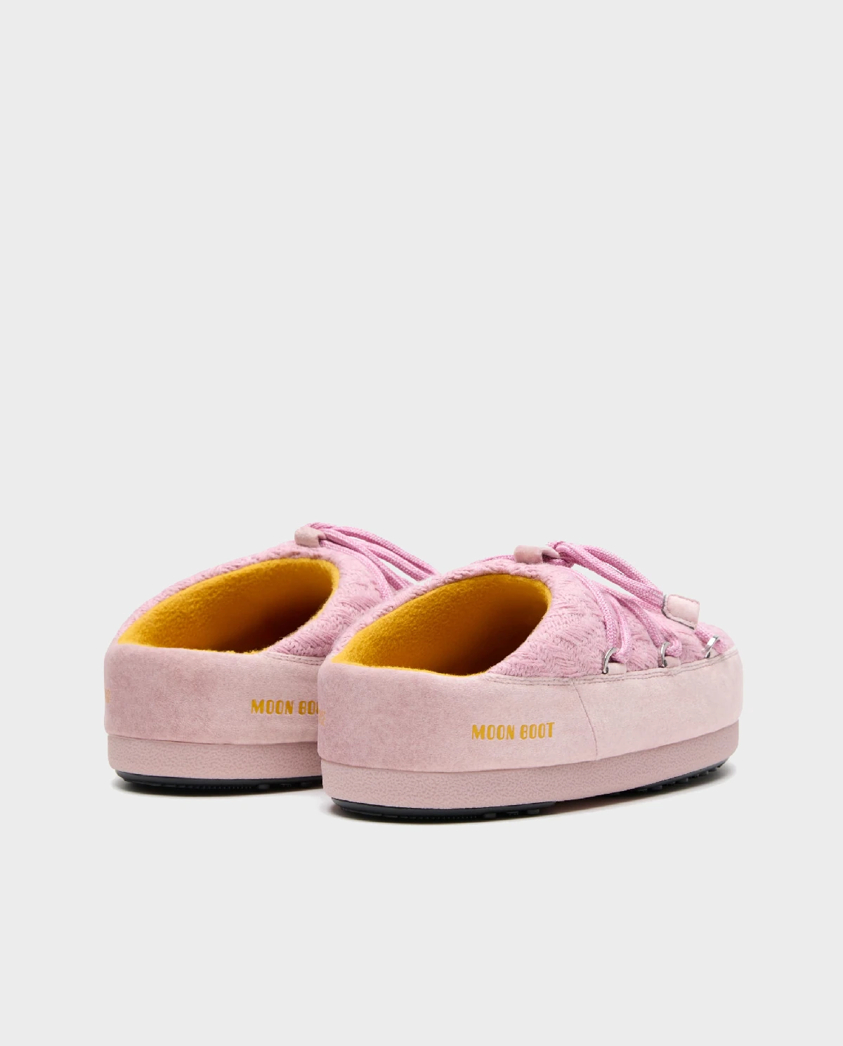 Różowe śniegowce Moon Boot x Guest In Residence EVX - Image #1