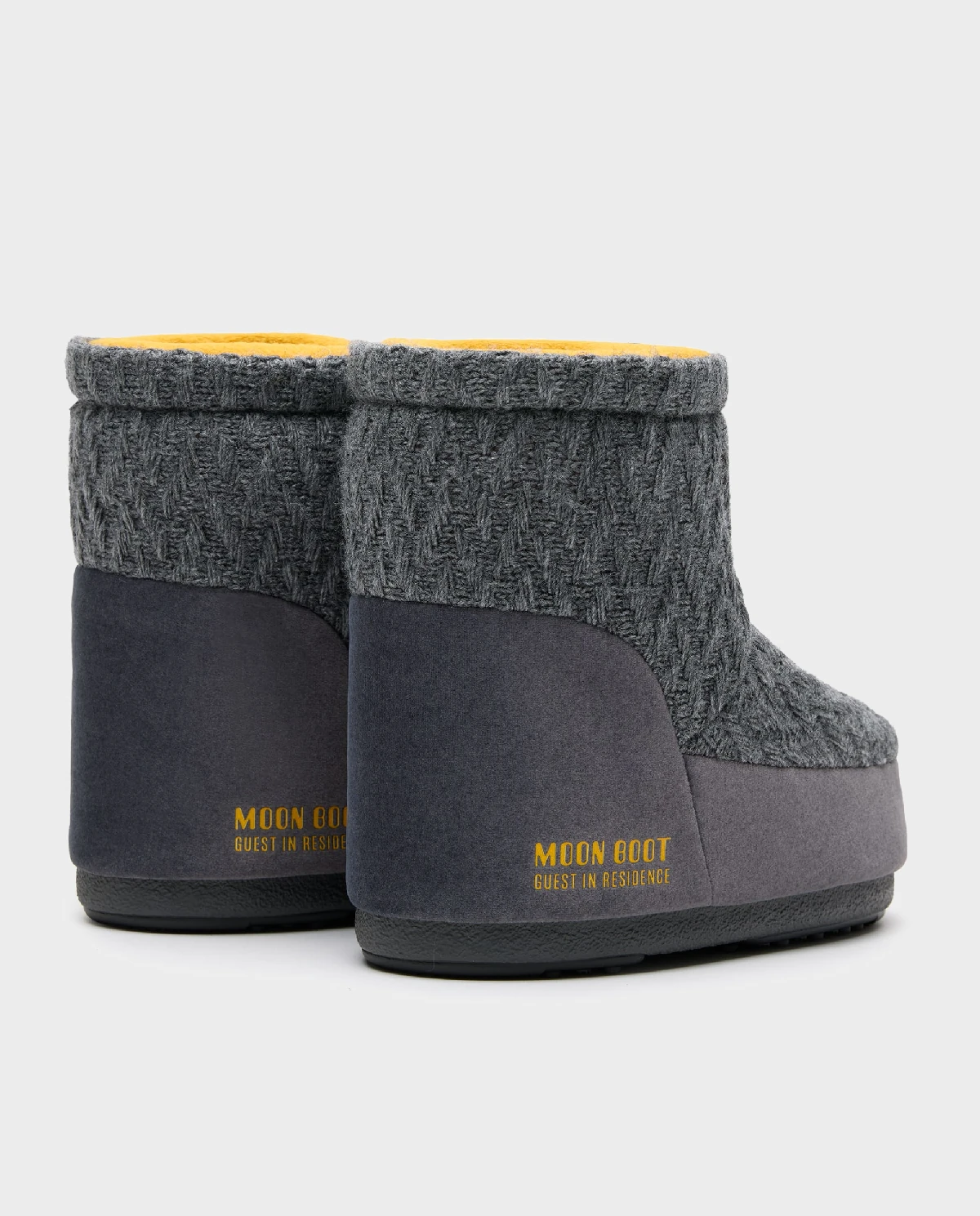 Szare śniegowce Moon Boot x Guest In Residence Icon Low - Image #2