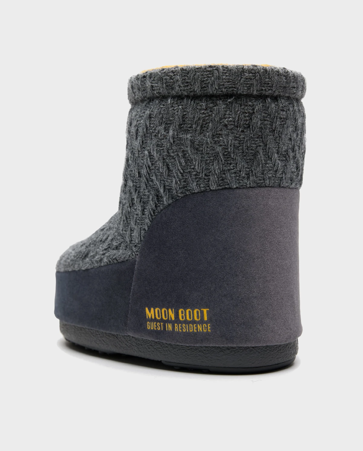 Szare śniegowce Moon Boot x Guest In Residence Icon Low - Image #3