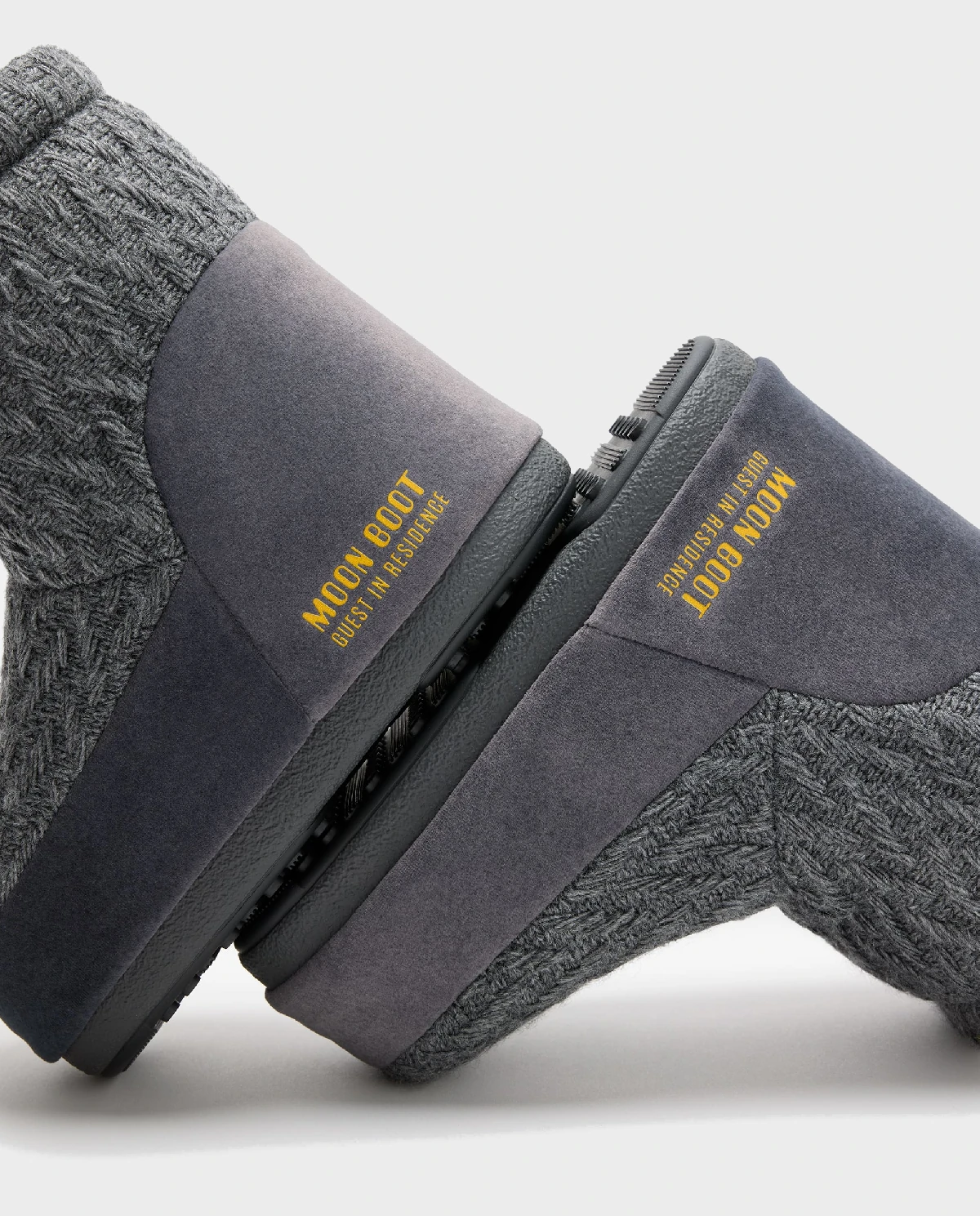 Szare śniegowce Moon Boot x Guest In Residence Icon Low - Image #4