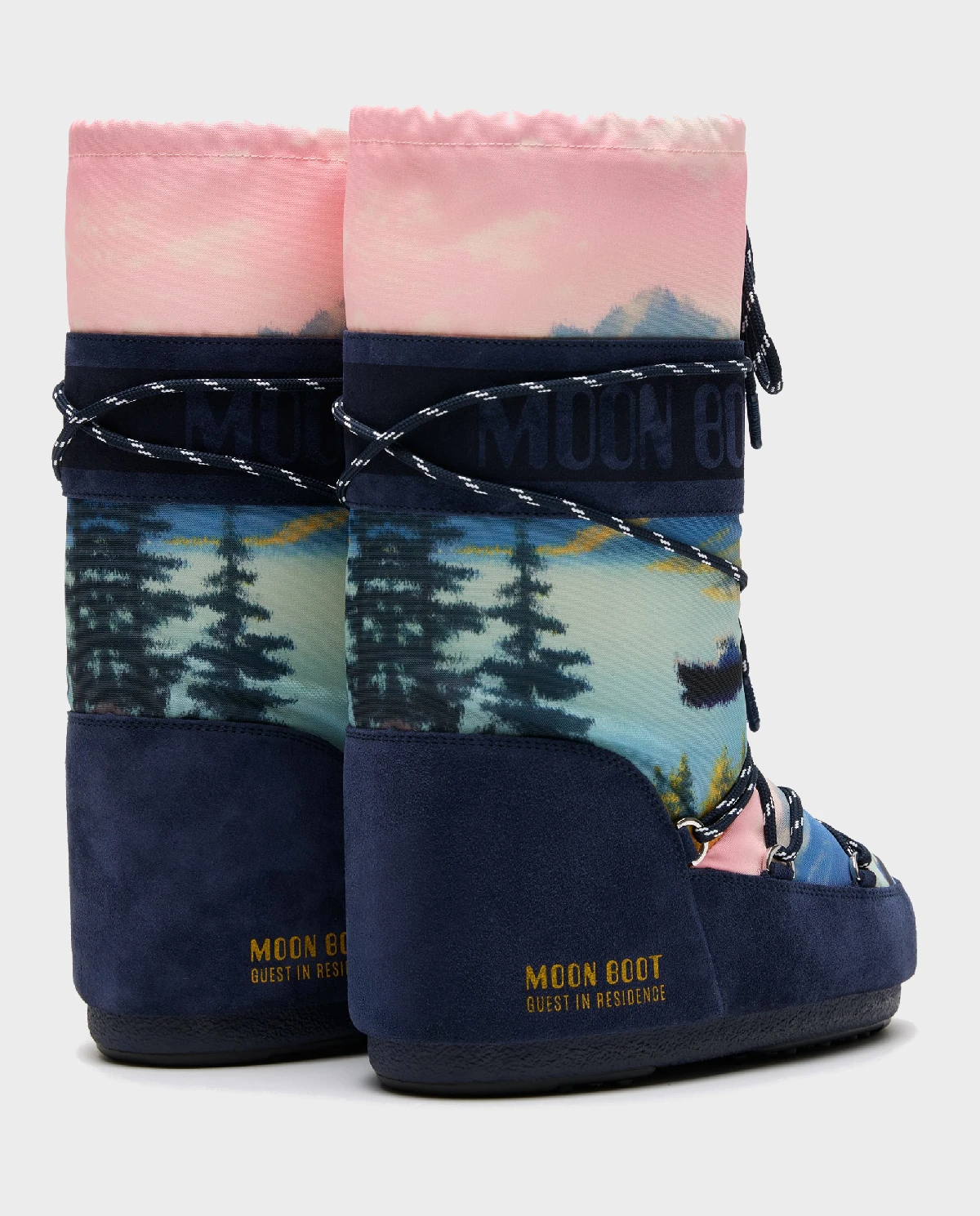 Śniegowce Moon Boot x Guest In Residence Icon Postcard - Image #2