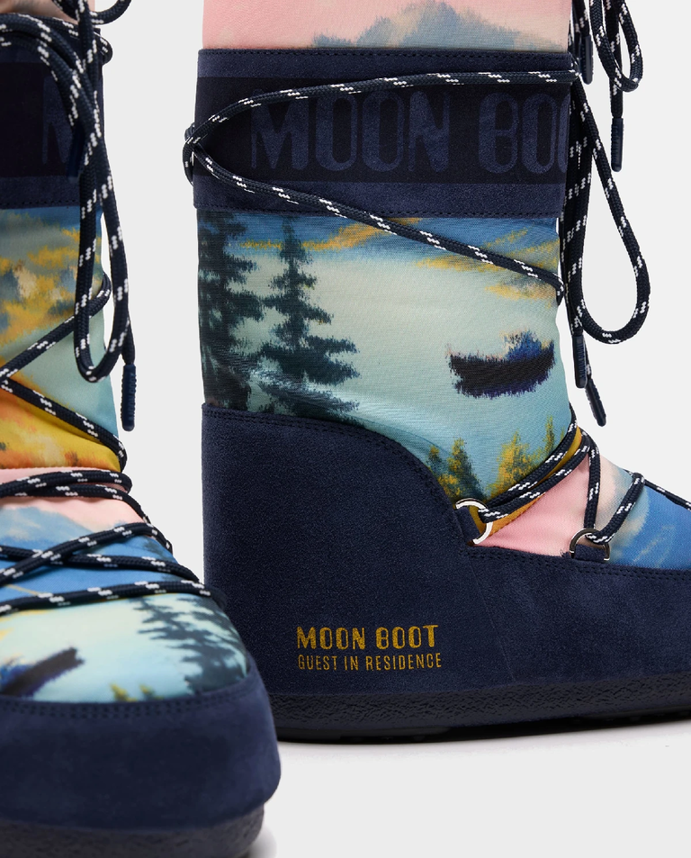 Śniegowce Moon Boot x Guest In Residence Icon Postcard - Image #3