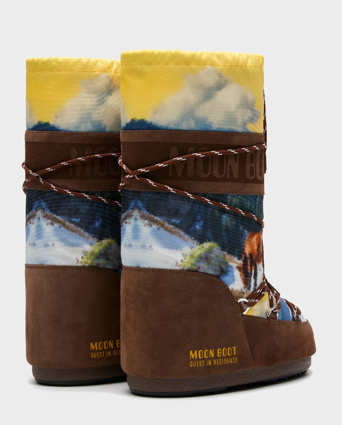 Śniegowce Moon Boot x Guest In Residence Icon Postcard - Image #1