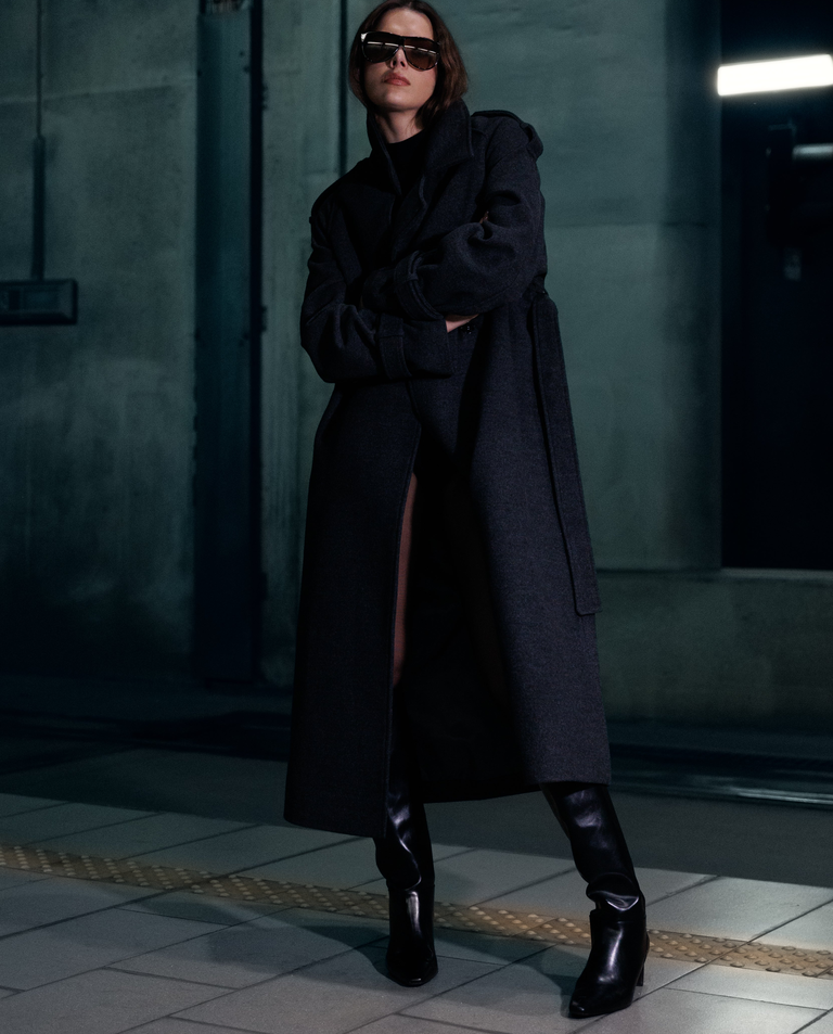 Dwurzędowy szary płaszcz z paskiem - Image #3