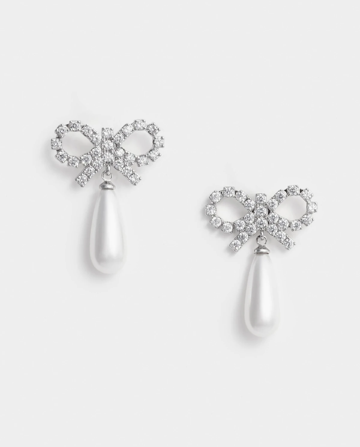 Kolczyki z kryształową kokardką - Image #0