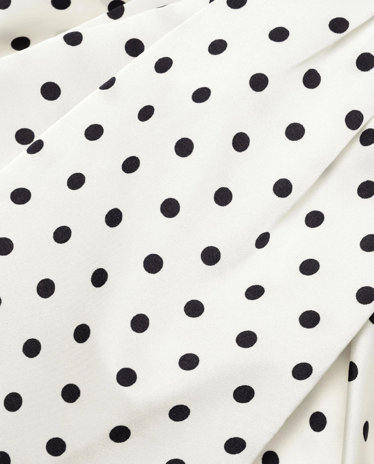 Satynowa sukienka mini w groszki - Image #4