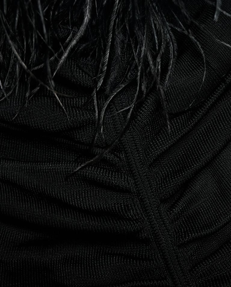 Czarna mini sukienka z piórami - Image #4