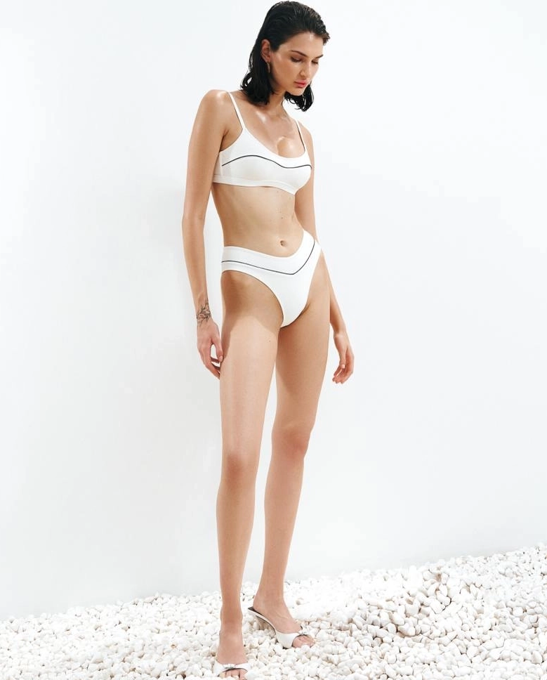 Biały dół od bikini After Sun - Image #2