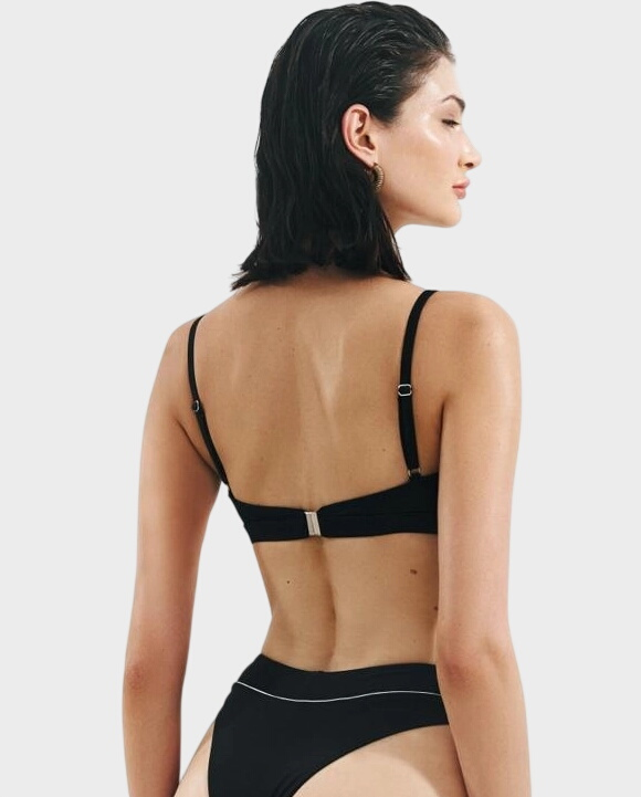 Czarny top od bikini After Sun