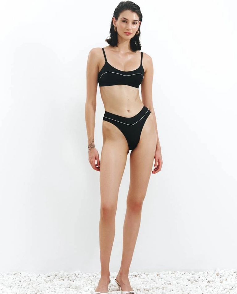 Czarny top od bikini After Sun - Image #2