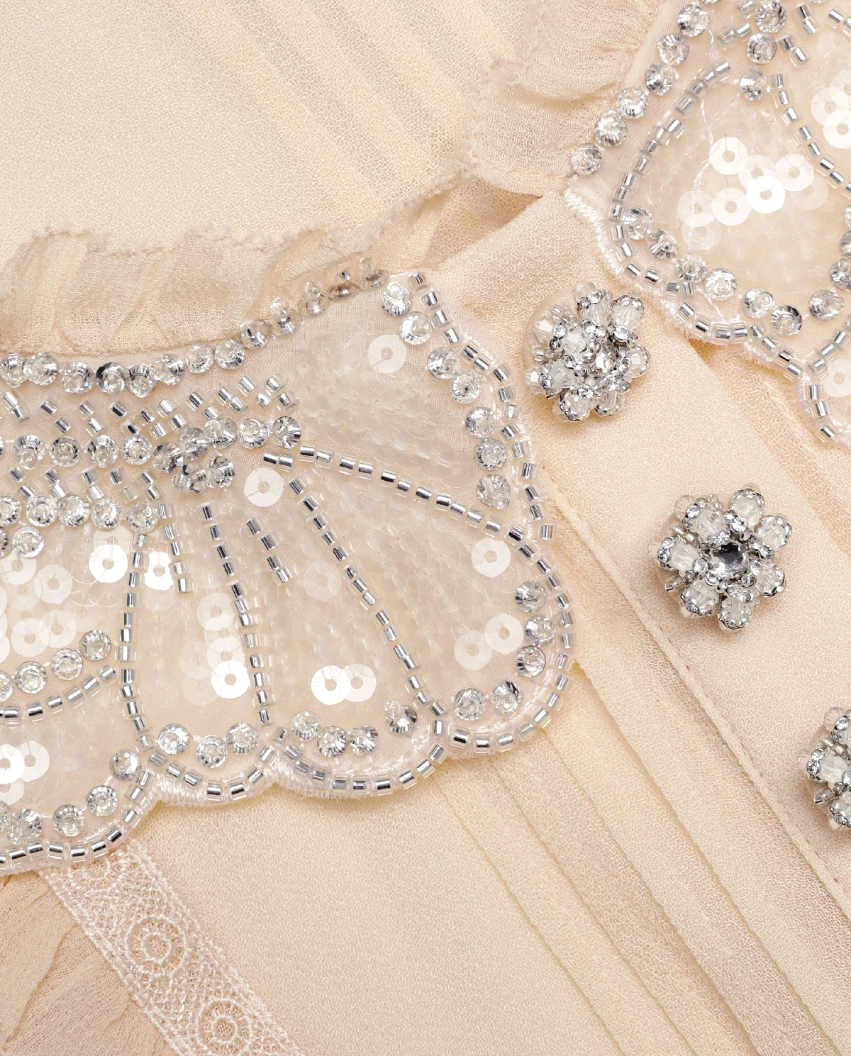 Jasnobrązowa plisowana sukienka mini - Image #4