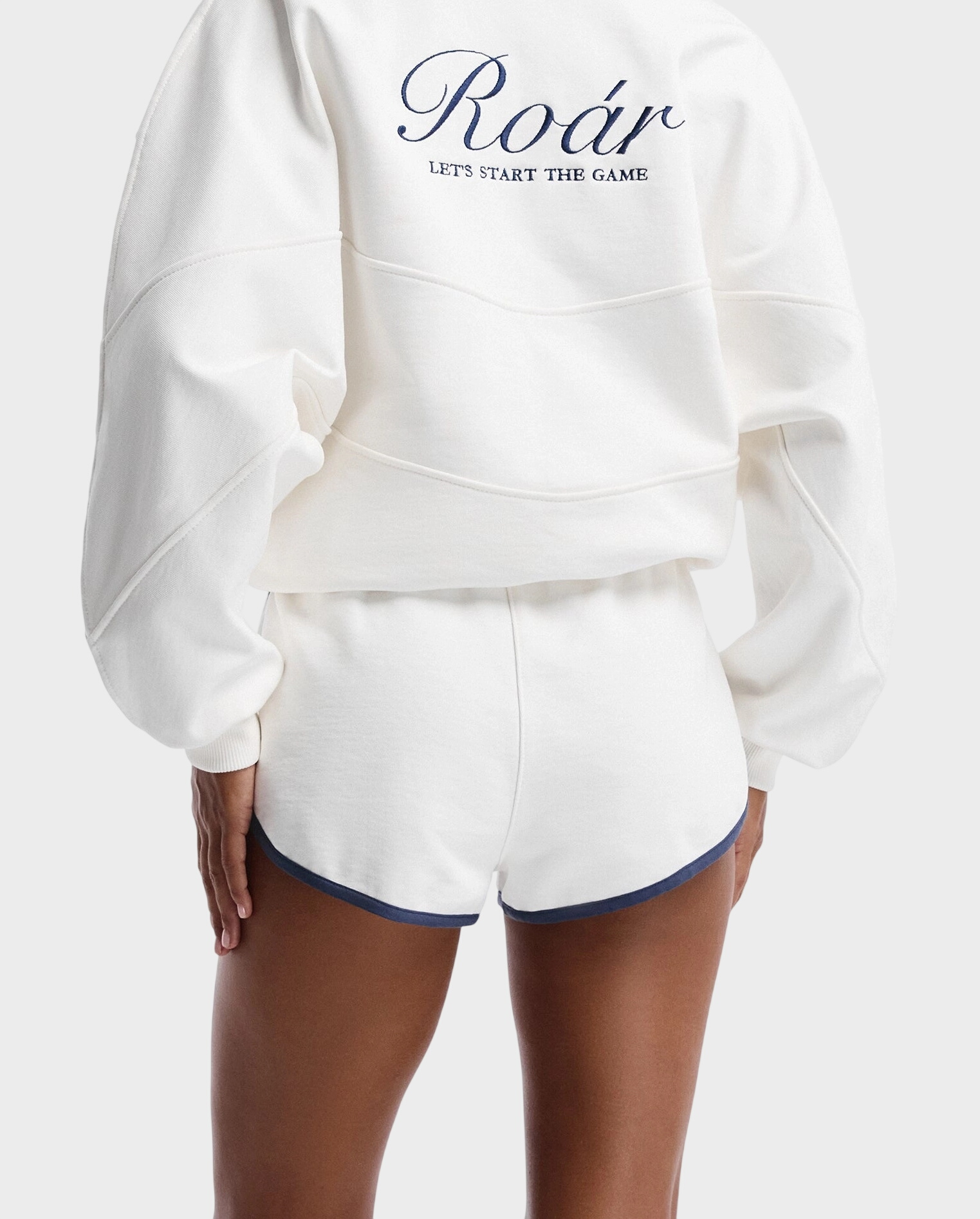 Białe szorty Clubhouse - Image #1