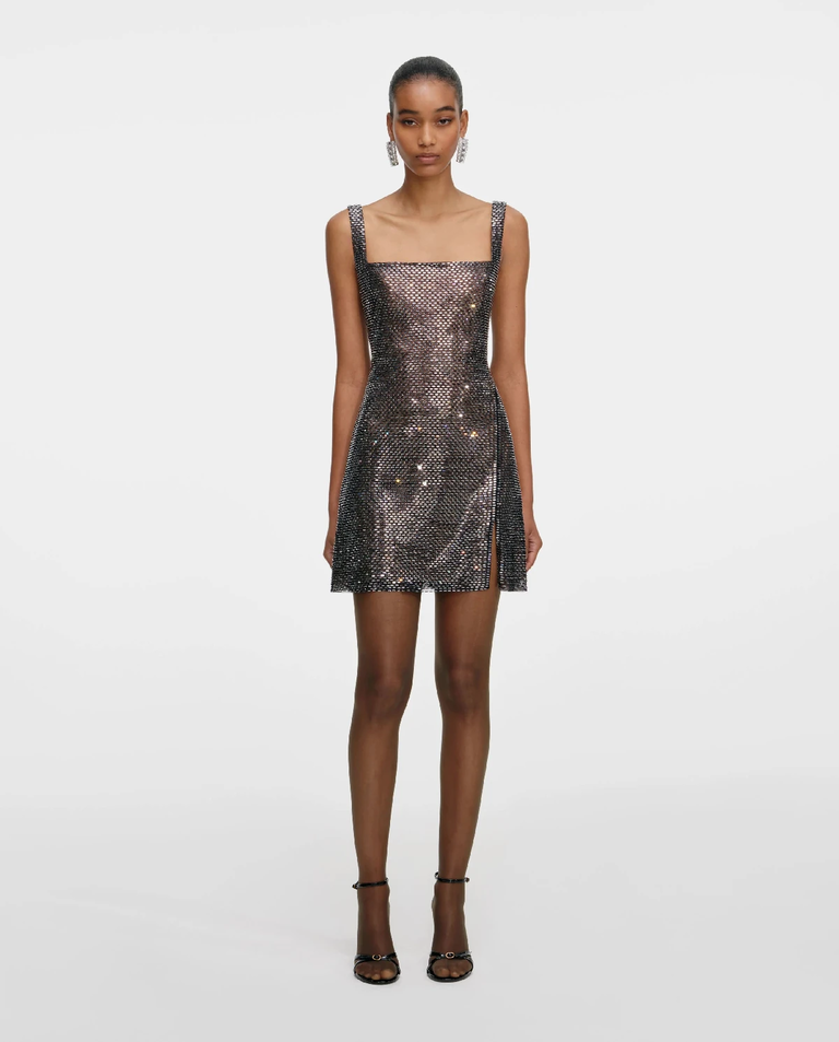 Mini sukienka wysadzana kryształkami