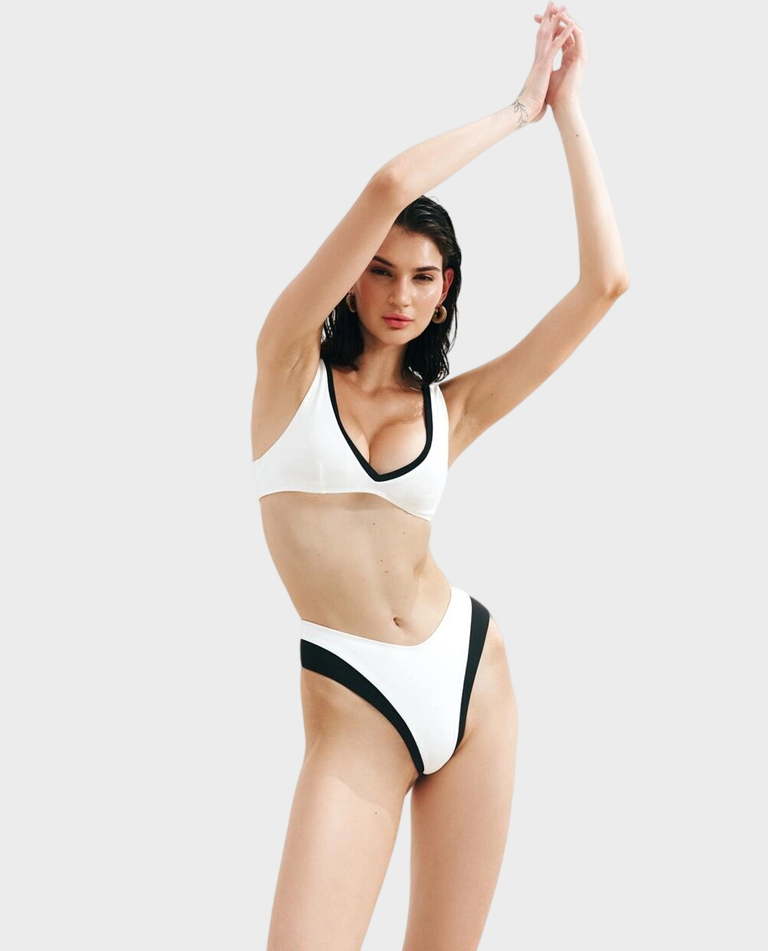 Biały top od bikini Out of Office - Image #2