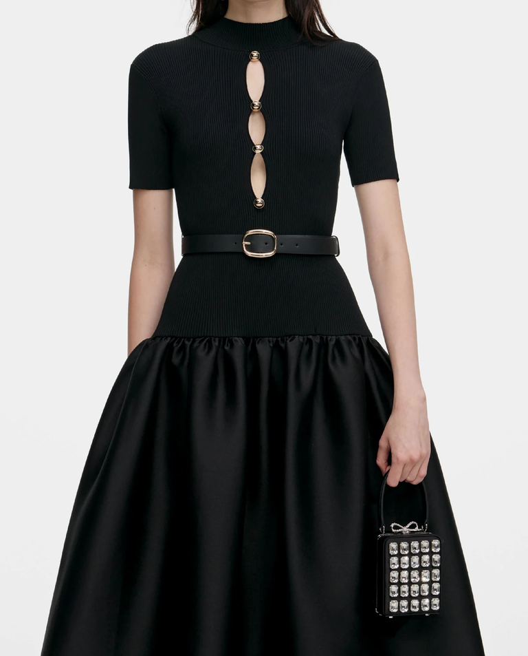 Czarna dzianinowa sukienka midi - Image #3