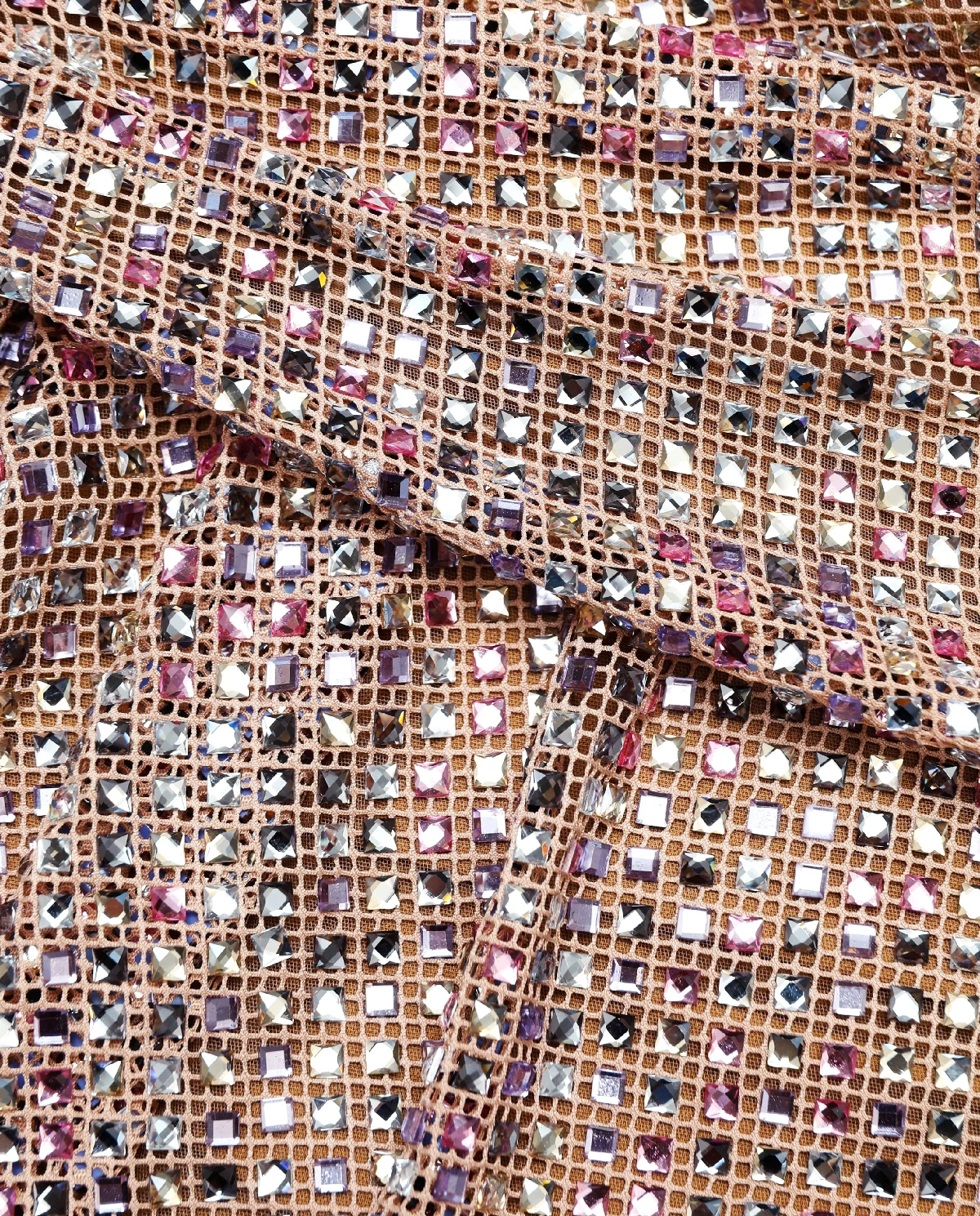 Siateczkowa spódniczka mini wysadzana kryształkami - Image #3