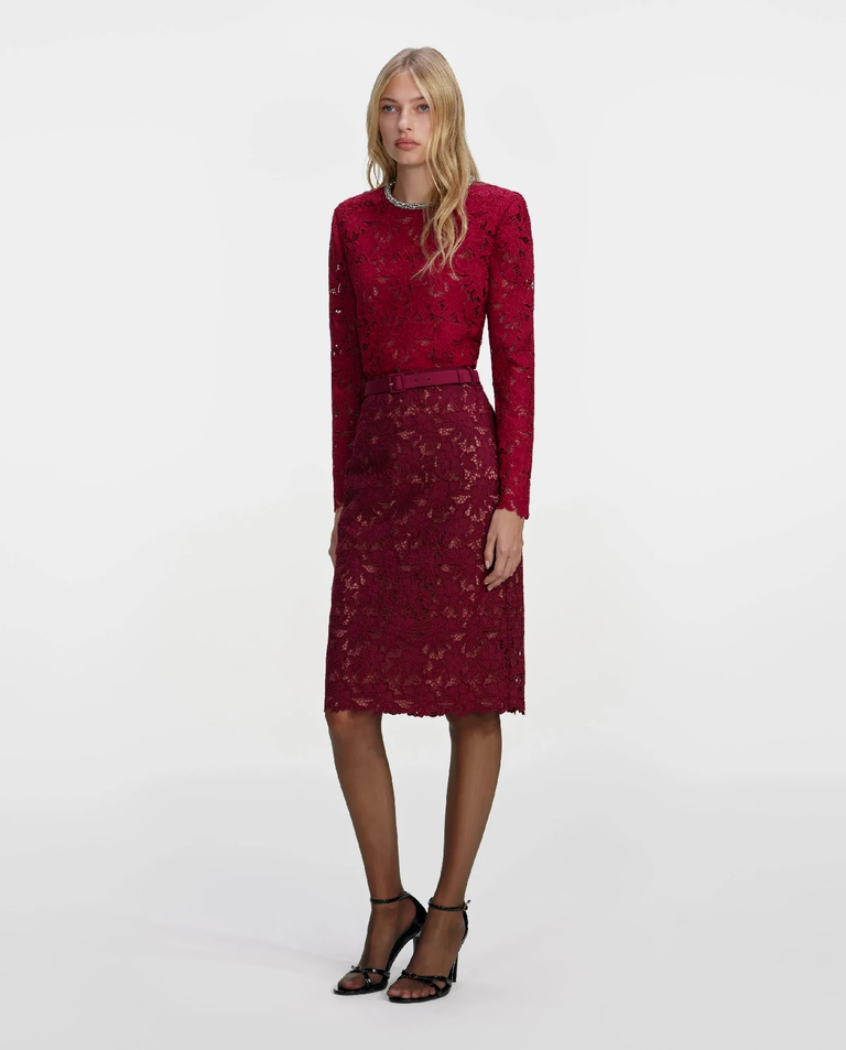 Koronkowa spódnica midi