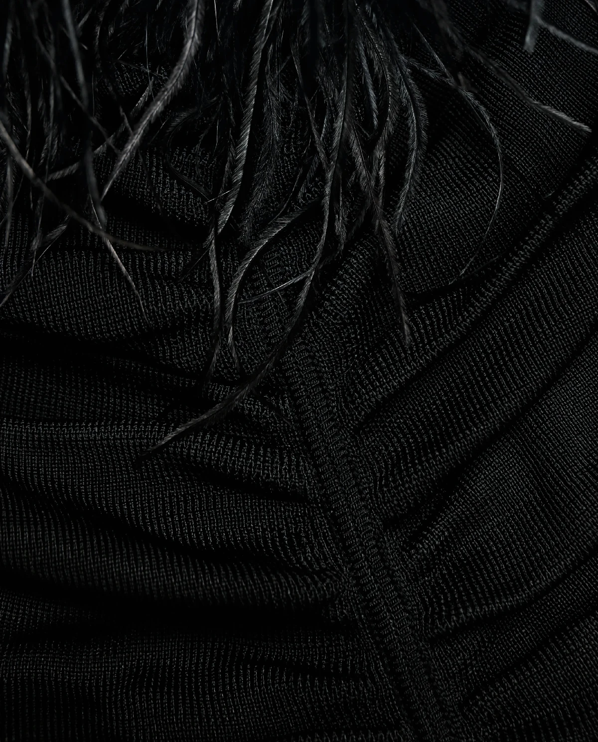 Czarny top z piórami - Image #4