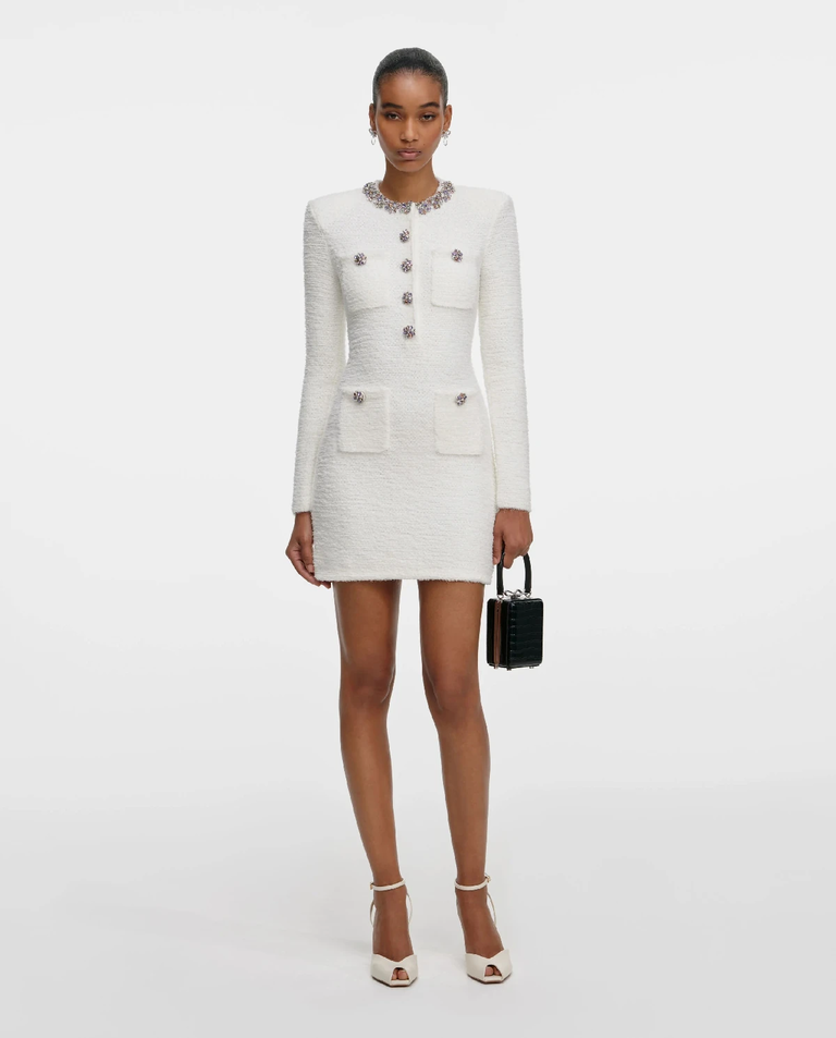 Kremowa sukienka mini z kryształkami