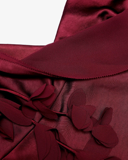 Burgundowa satynowa sukienka midi - Image #4