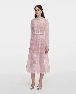 Różowa koronowa sukienka midi - Image #1