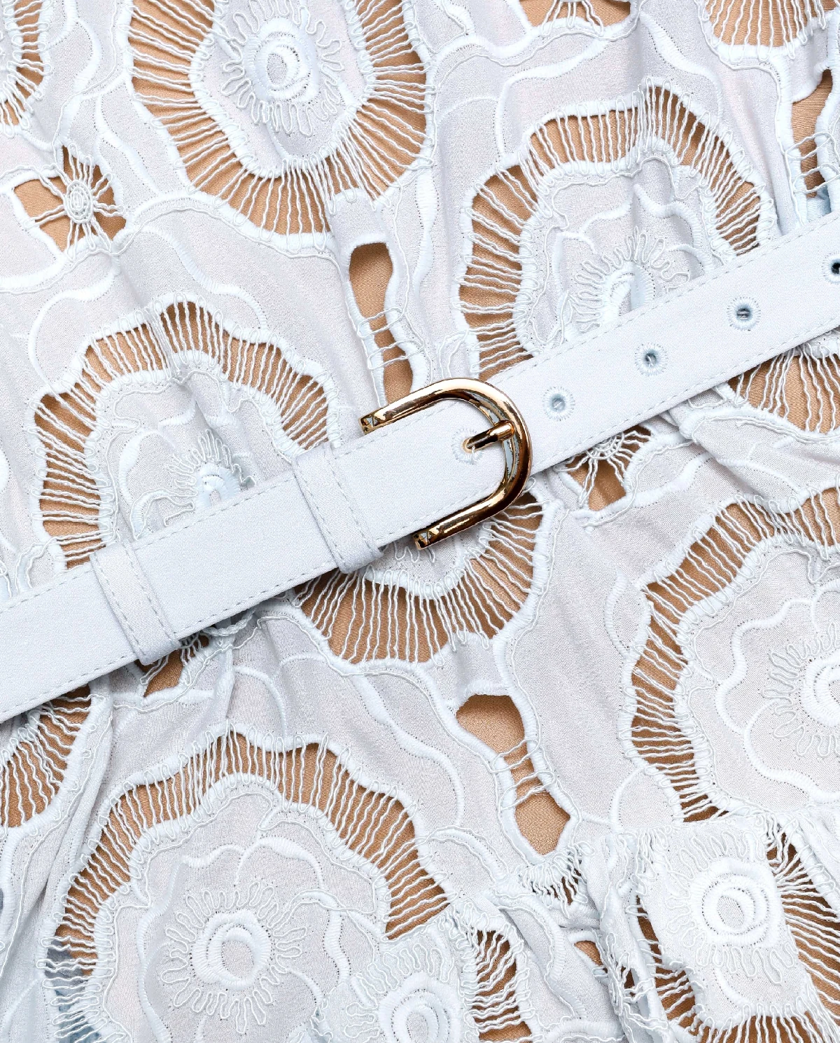 Jasnoniebieska koronkowa sukienka midi - Image #4