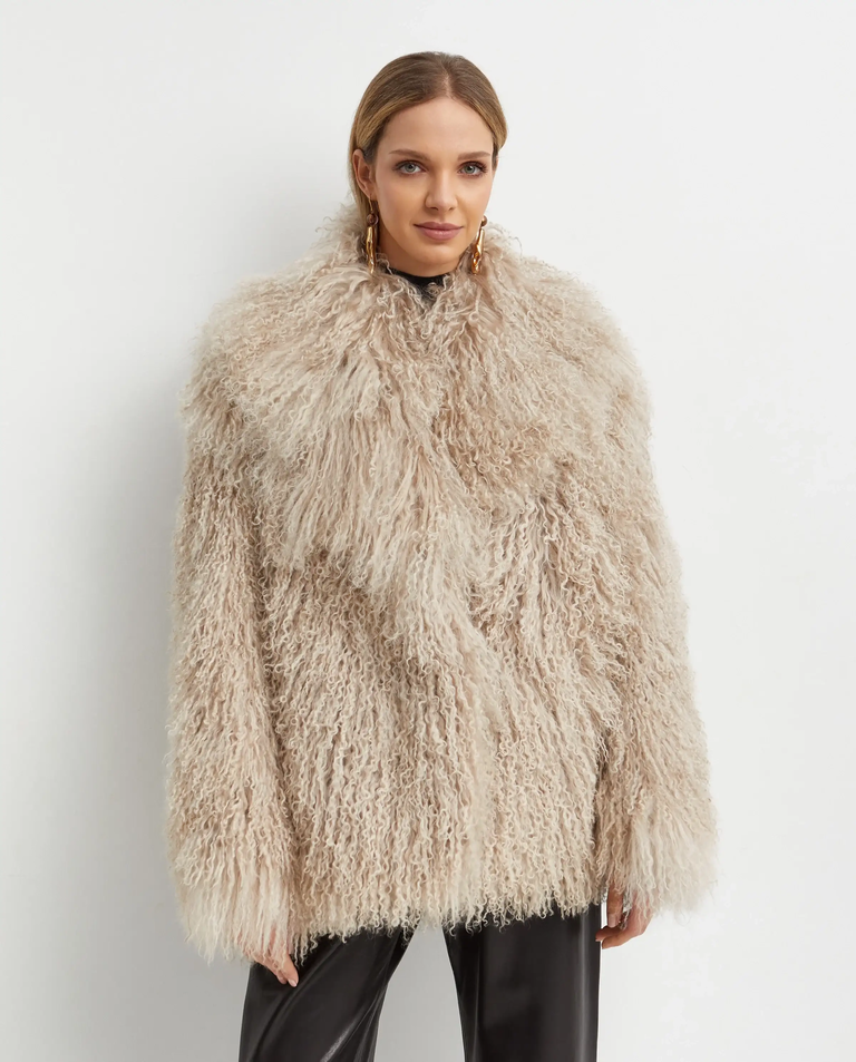 Beżowa kurtka oversize