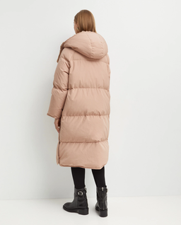 Pudroworóżowy płaszcz puchowy - Image #4