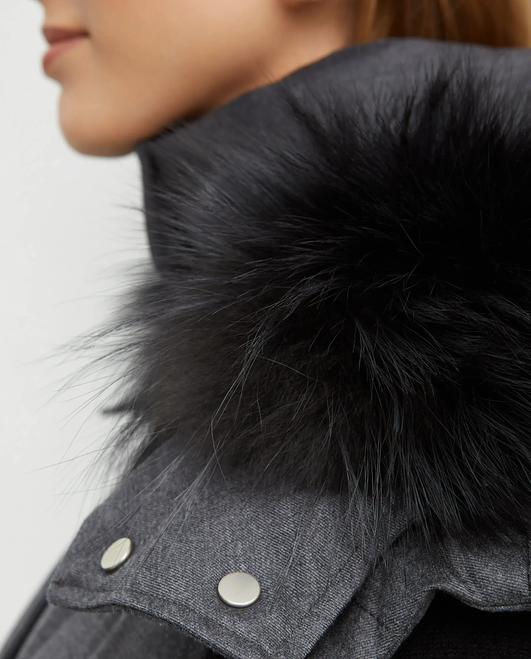 Szary bezrękawnik z kapturem - Image #5