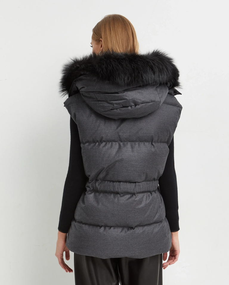 Szary bezrękawnik z kapturem - Image #4