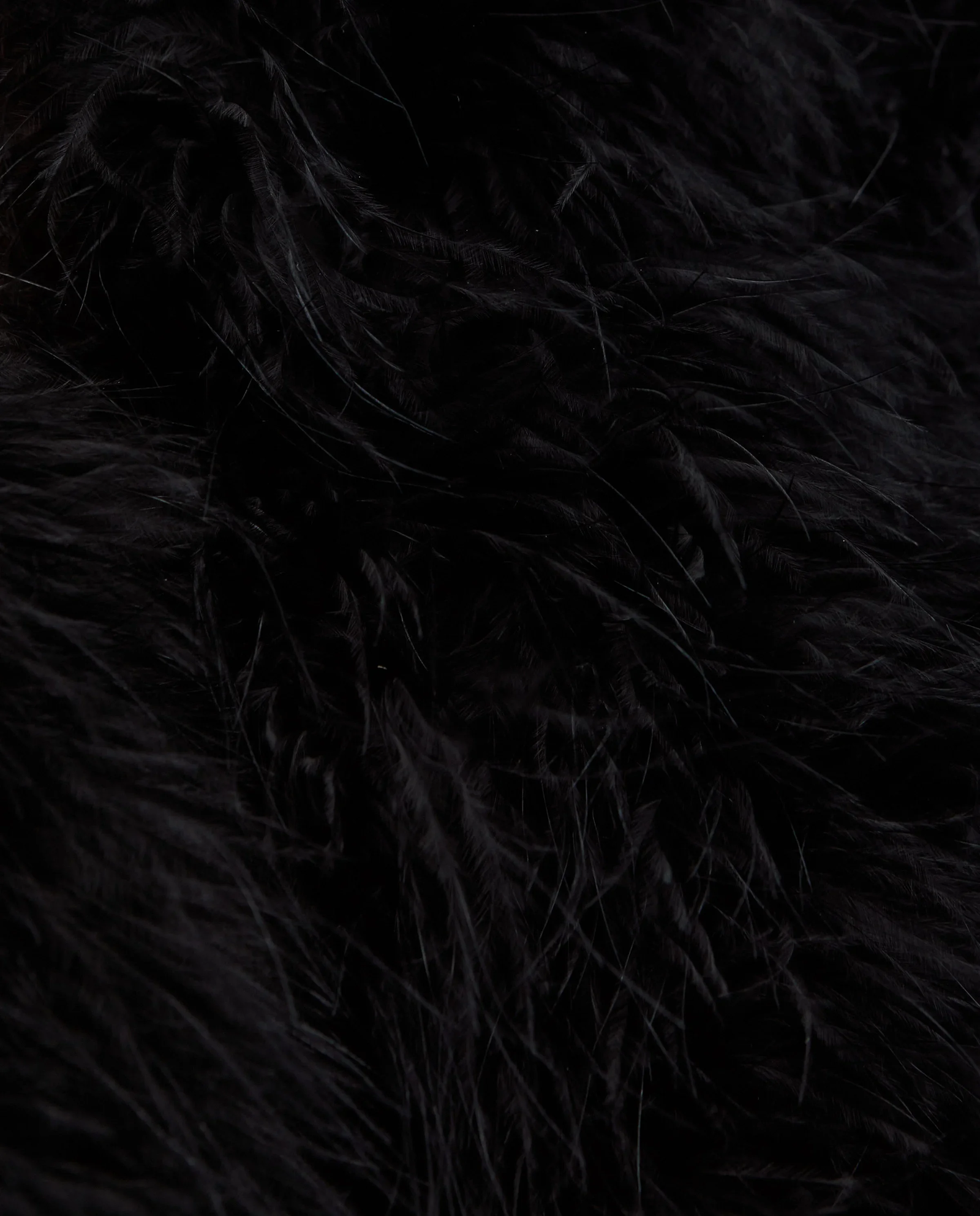 Czarny płaszcz z piór - Image #6