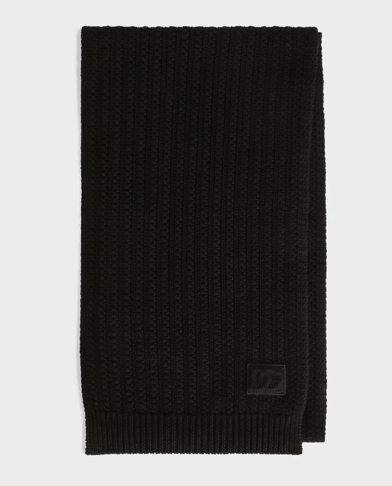 Czarny wełniany szalik