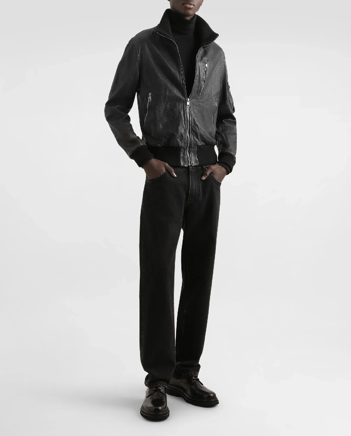 Czarna skórzana kurtka - Image #1