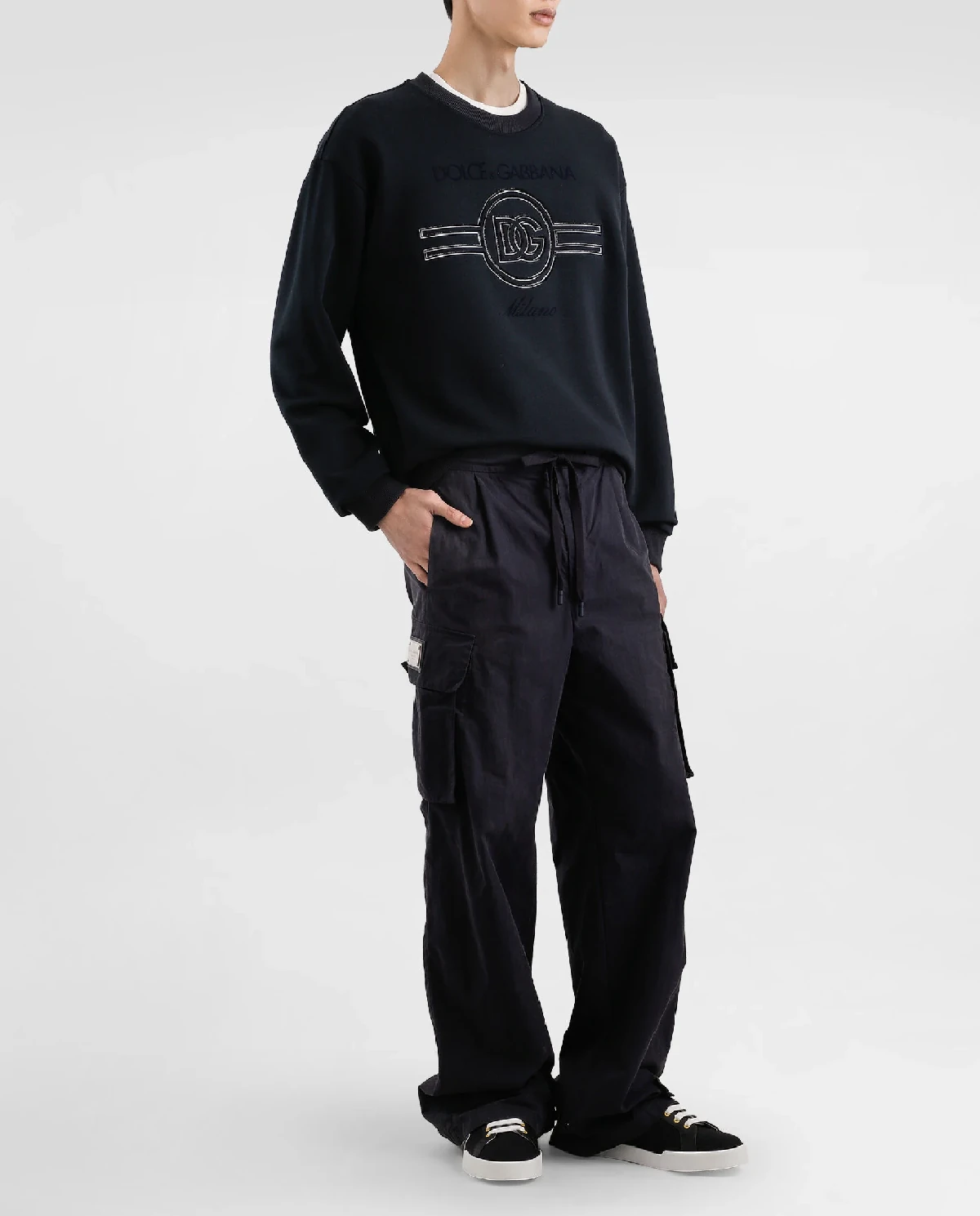 Granatowa bluza z haftem - Image #1