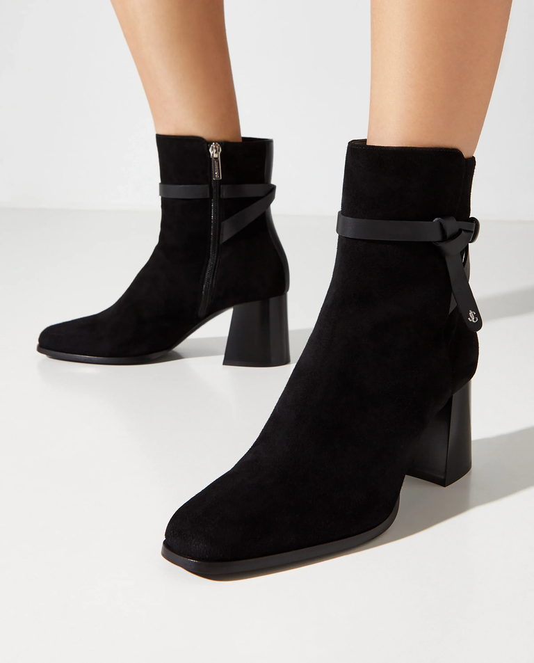 Zamszowe czarne botki Lawton 65