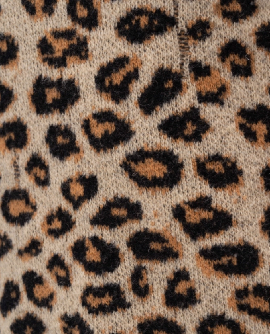 Wełniany sweter z wzorem w cętki - Image #1