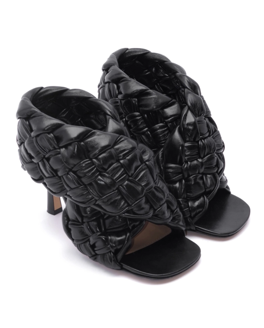 Czarne sandały na obcasie - Image #1