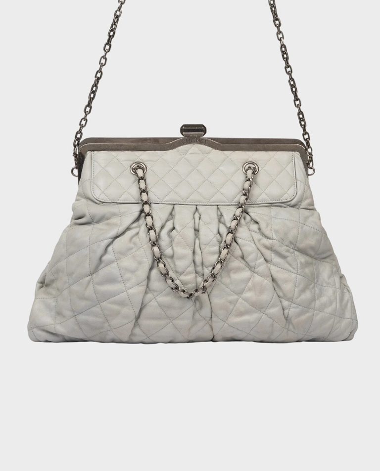 Pikowana jasnoszara torebka Chic Frame