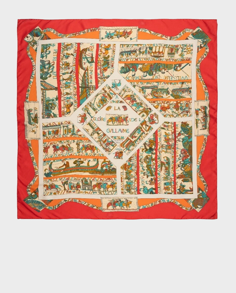 Jedwabna apaszka A la Gloire de Guillaume by Loic Dubigeon