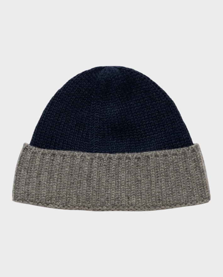 Granatowo-szara kaszmirowa czapka - Image #0