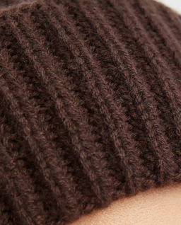 Kaszmirowa czapka z pomponem - Image #3