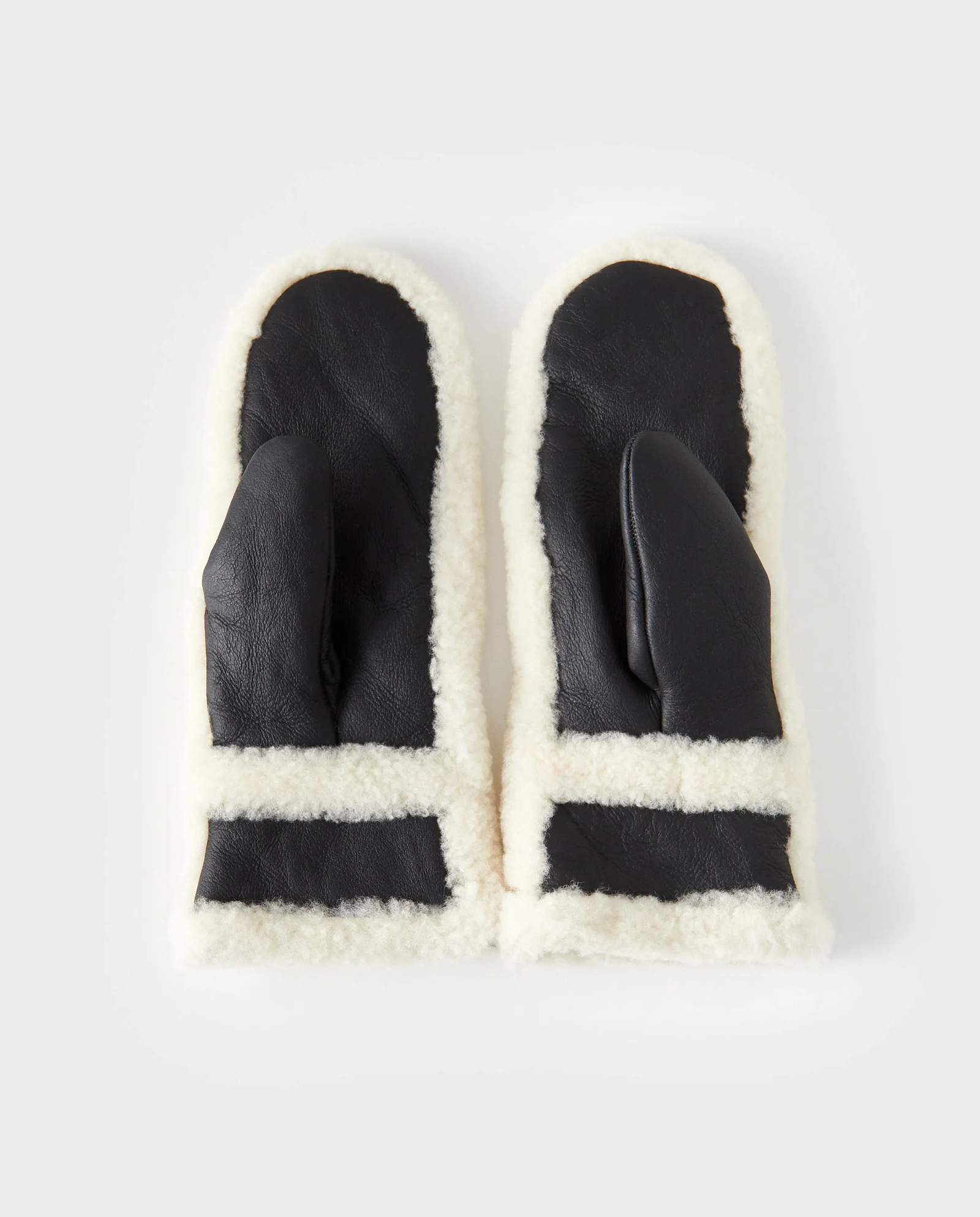 Czarne skórzane rękawiczki - Image #0