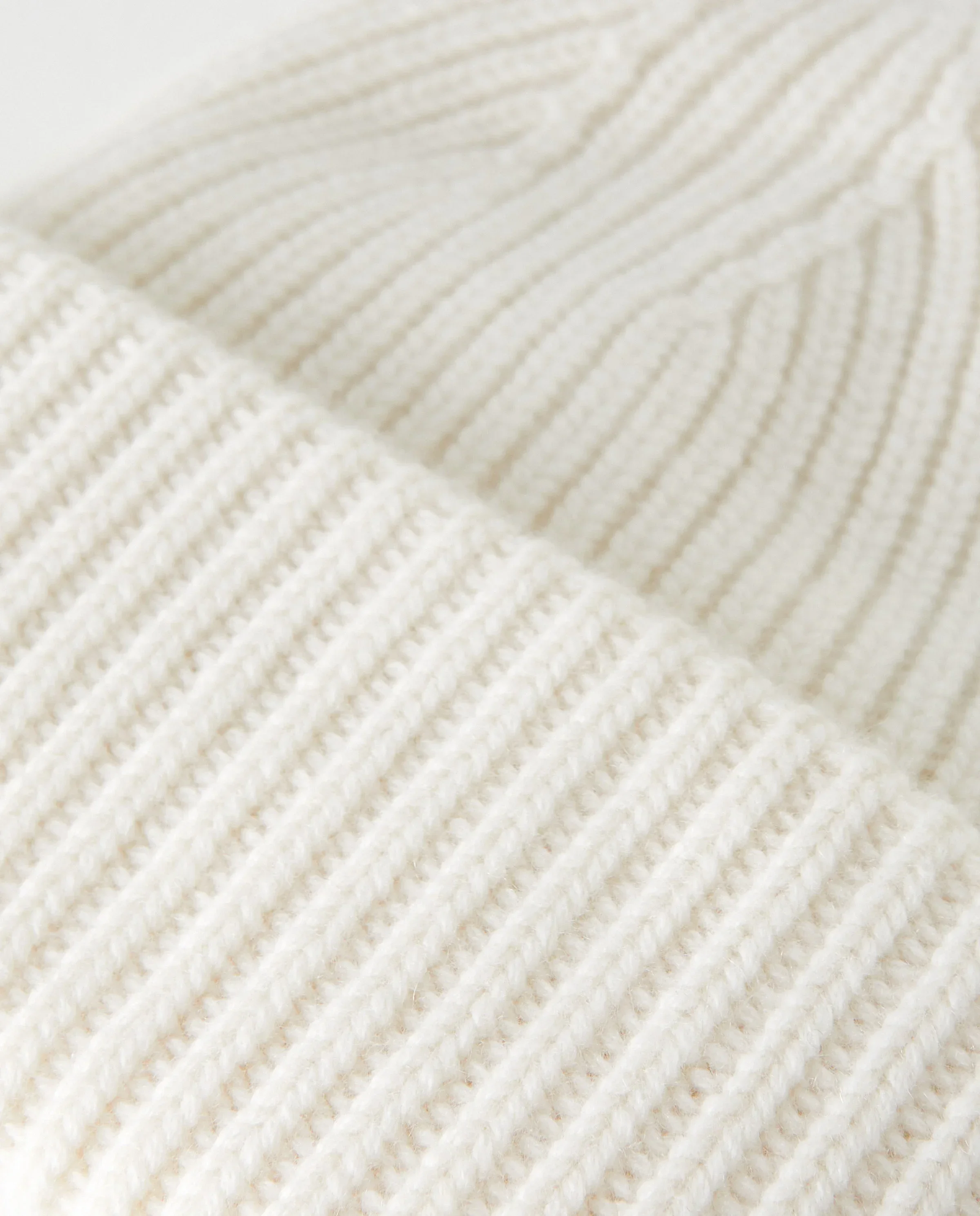 Kaszmirowa czapka beanie - Image #2