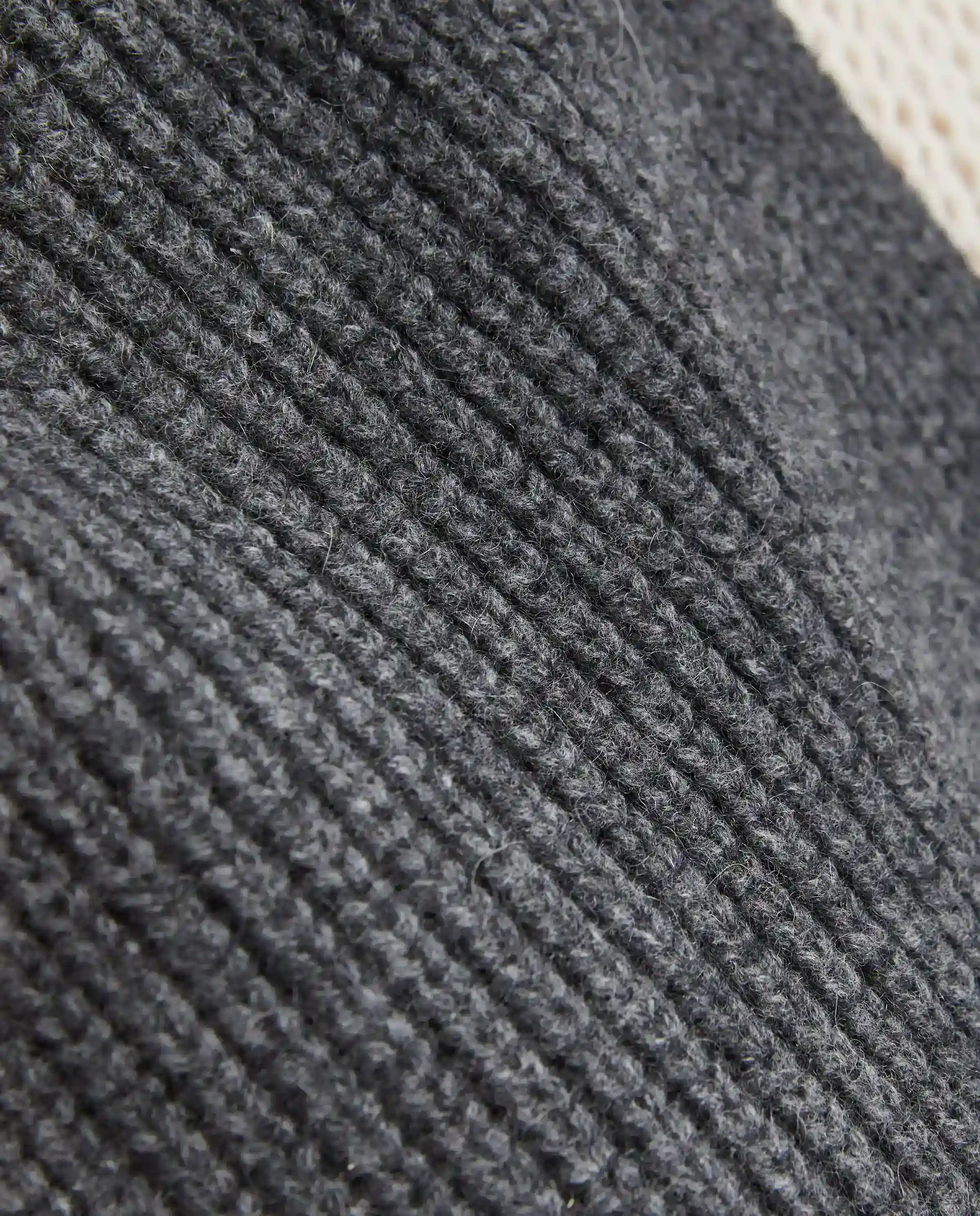 Szary szalik z kapturem - Image #3