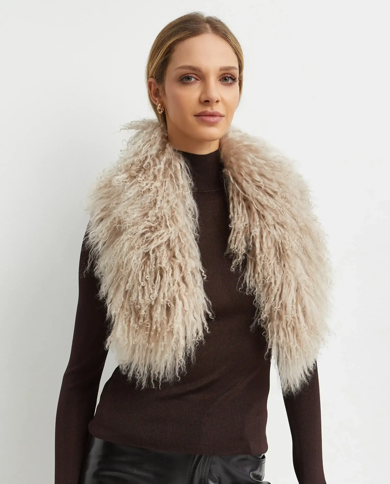 Beżowy futrzany szal - Image #2